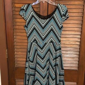 Chic Chevron Patterned Dress